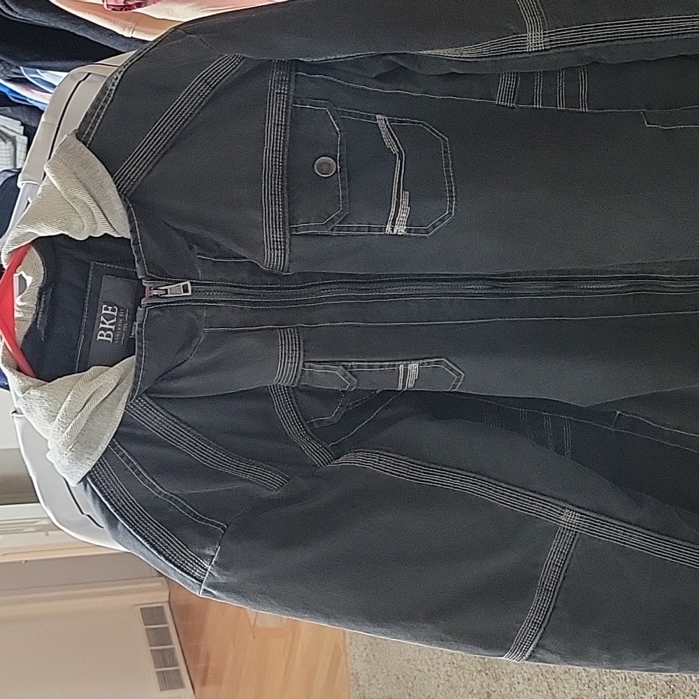 Mens BKE quilt lined denim looking jacket. Great condition.